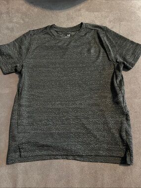 Under Armour Boys Black Heathered Short-Sleeve Performance Tee -YS